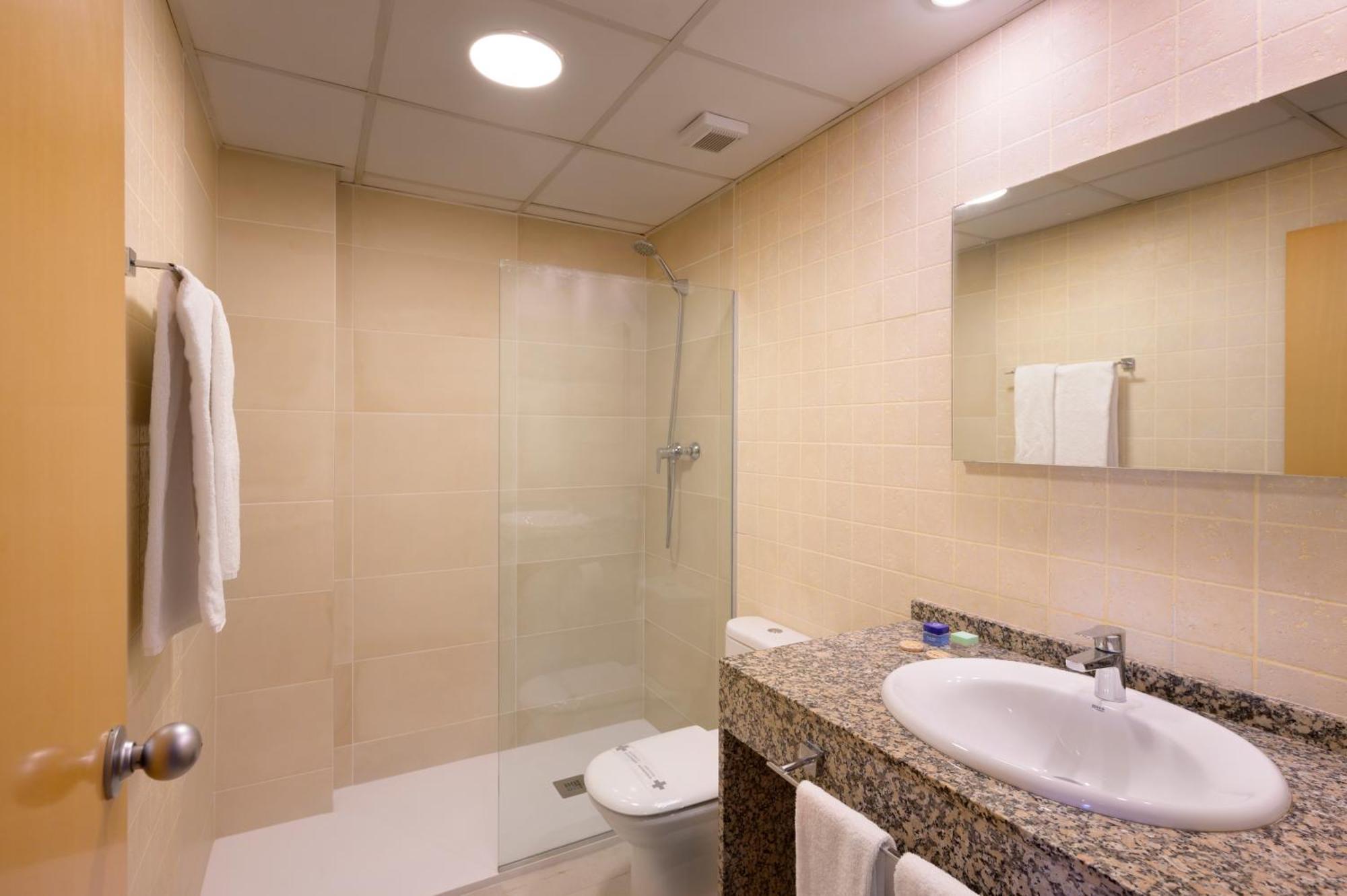 Sg Costa Bcn Apartments Castelldefels Bagian luar foto