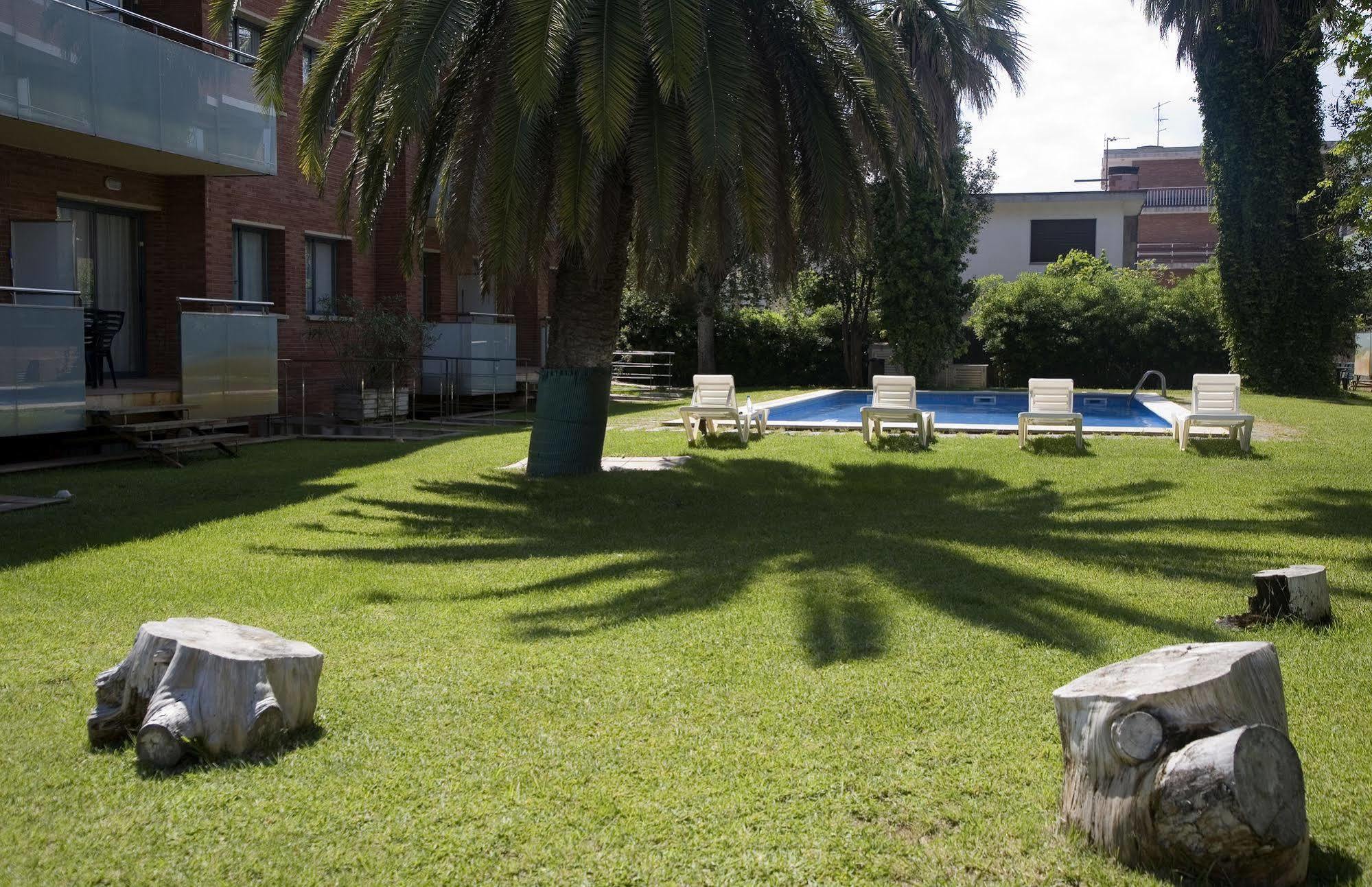 Sg Costa Bcn Apartments Castelldefels Bagian luar foto